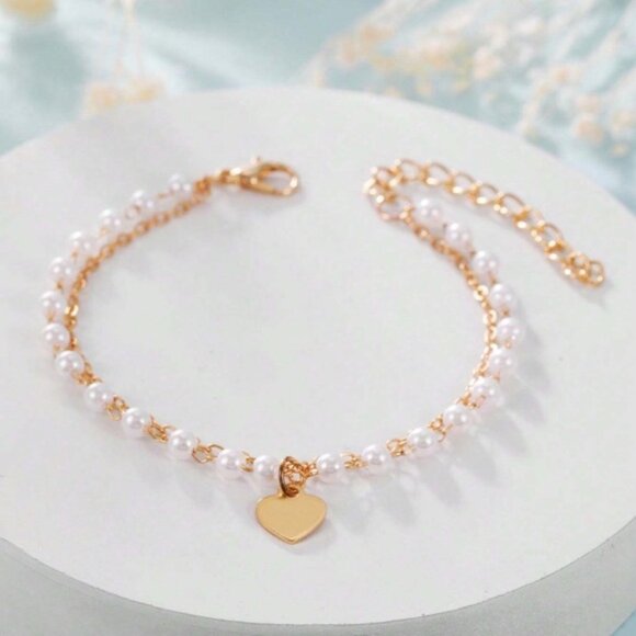 Elegant Gold and White Pearl Bracelet - Picture 5 of 5